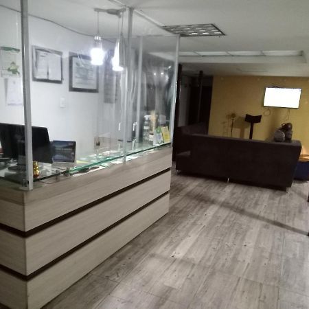 Hotel Canaveral Plaza Манисалес Экстерьер фото